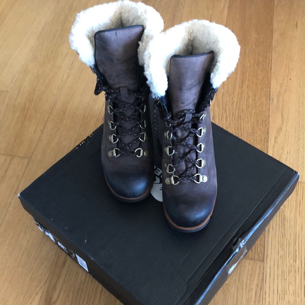 Sorel Conquest Wedge Shearling sz 8/39 tobacco blk